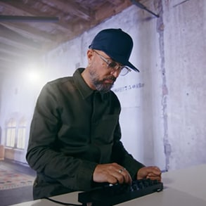 Artist Tobias Leo performing on the Yamaha SEQTRAK