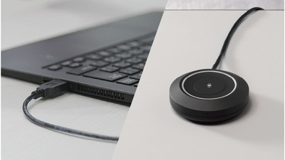 Photo combining a USB-connected PC and one-touch controller, expressing “No complicated preparations or operations”