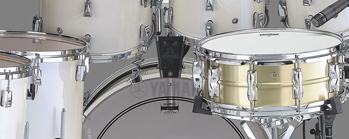 Scene showing the DSU50 mounted on a bass drum hoop