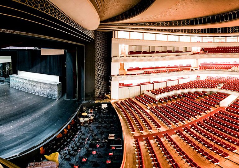 Yamaha Digital Mixing Console DM7: Performing Arts Center & Theater