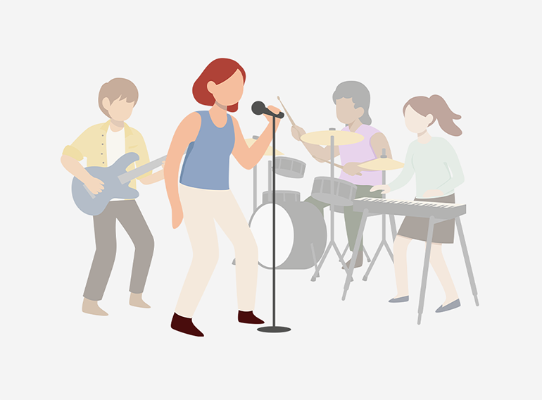 A woman enjoying easy karaoke with the vocal removal function of the Extrack music practice app