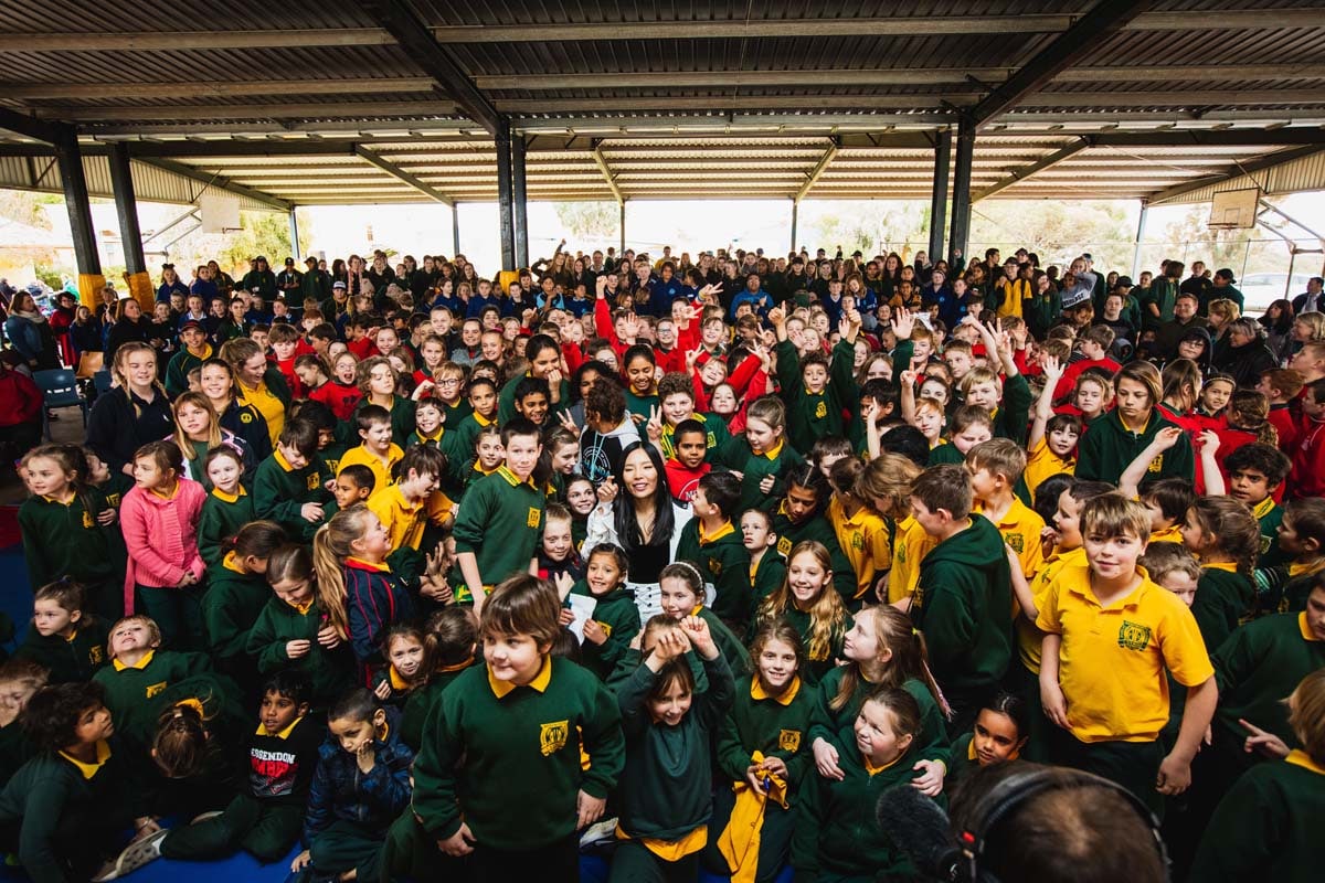 Dami Im and Students of Coomealla