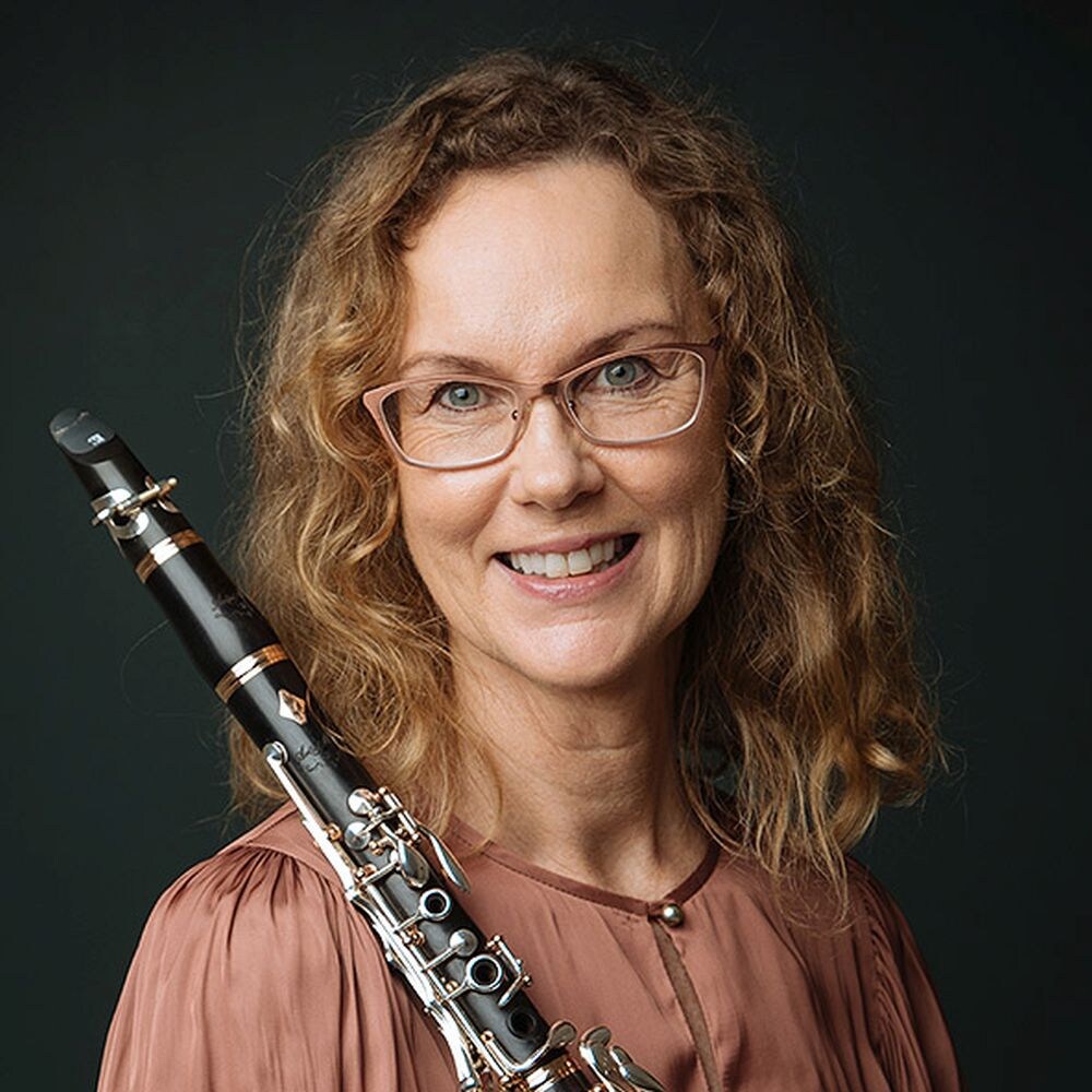 Kate Travers Artist Photo