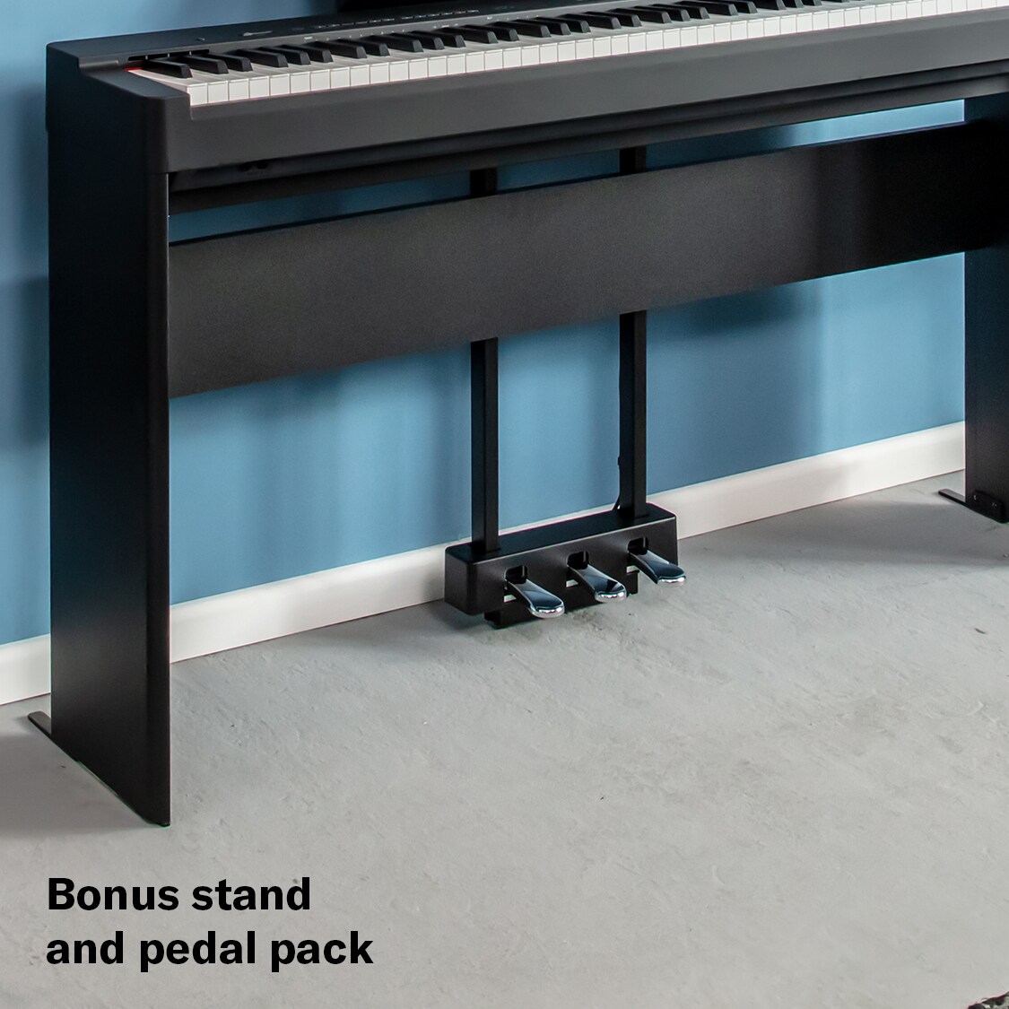 KS-SW100 subwoofer, in use with a PSR-SX keyboard