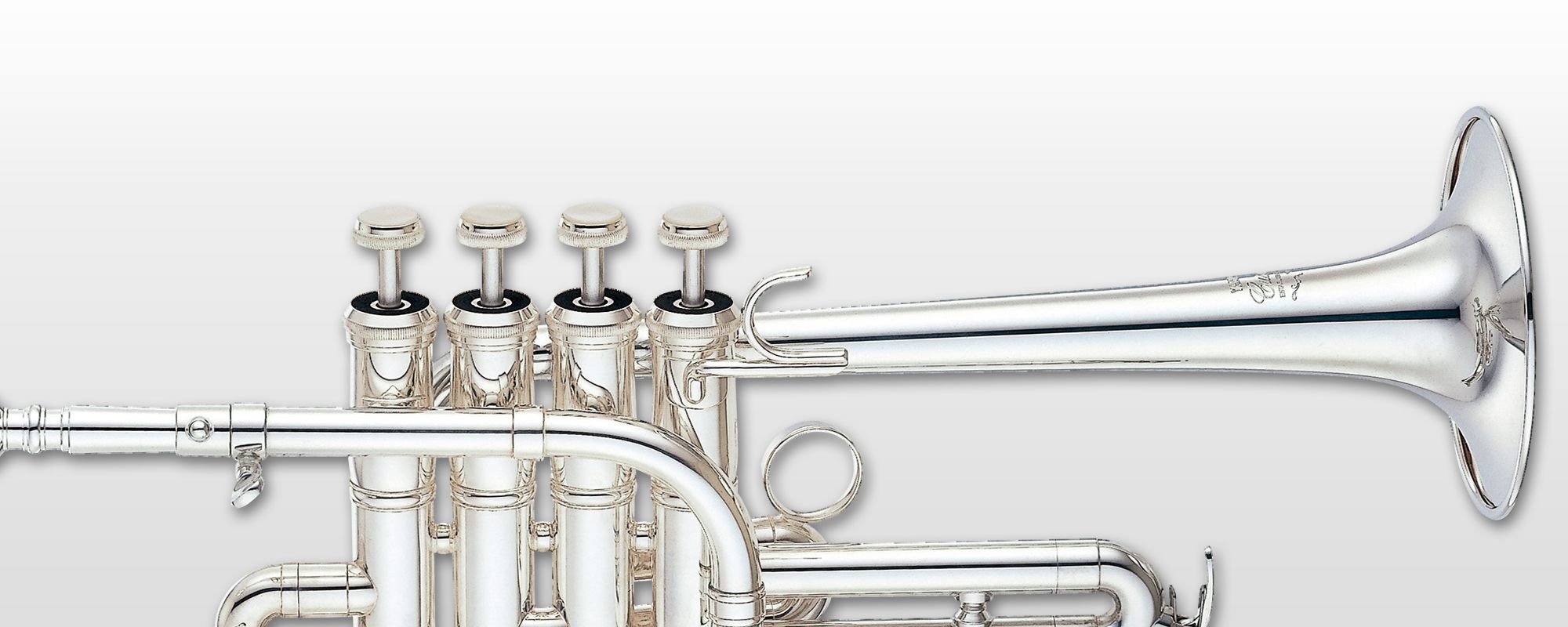 Yamaha YTR-9835 Custom Series Bb A Piccolo Trumpet Silver 